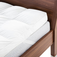 Load image into Gallery viewer, 3" Down Alternative Mattress Topper